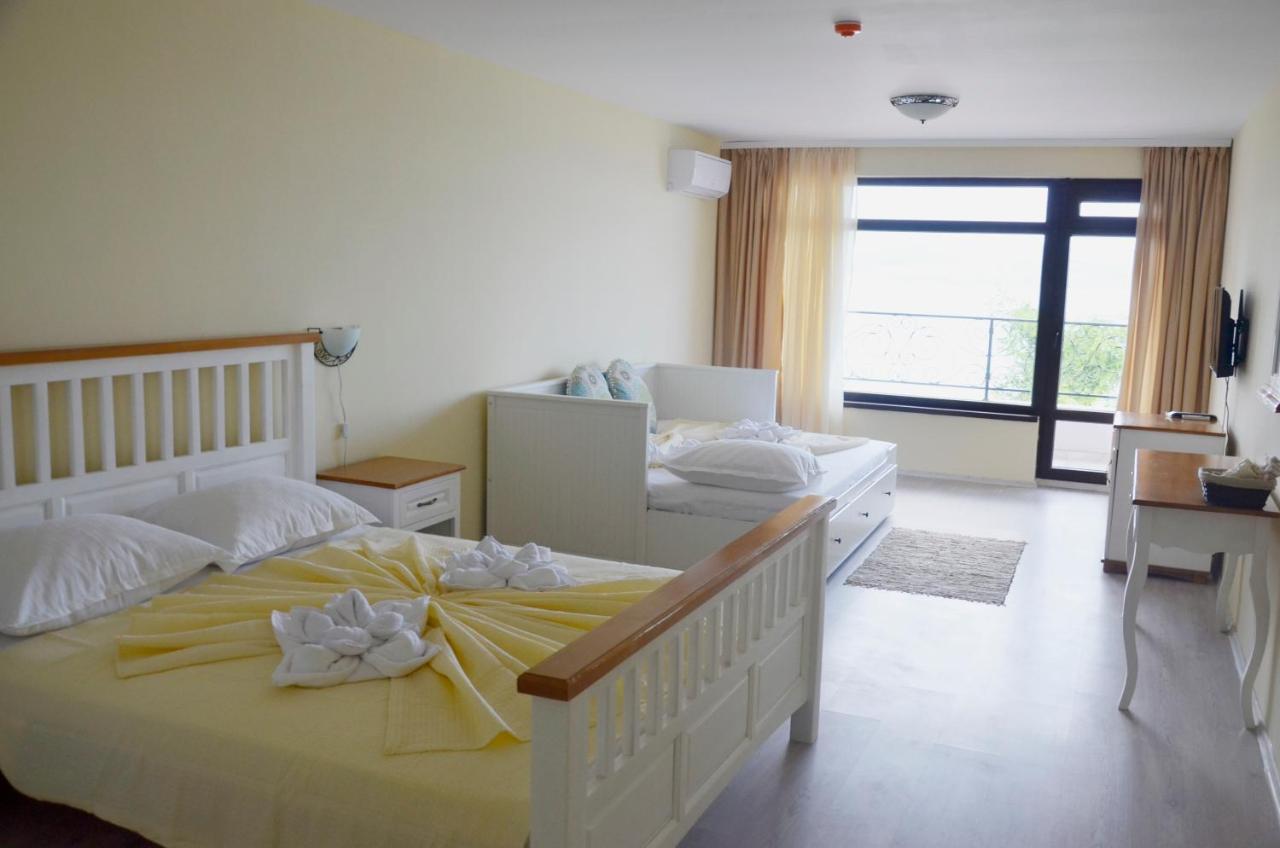 Ashram Hotel Primorszko Kültér fotó