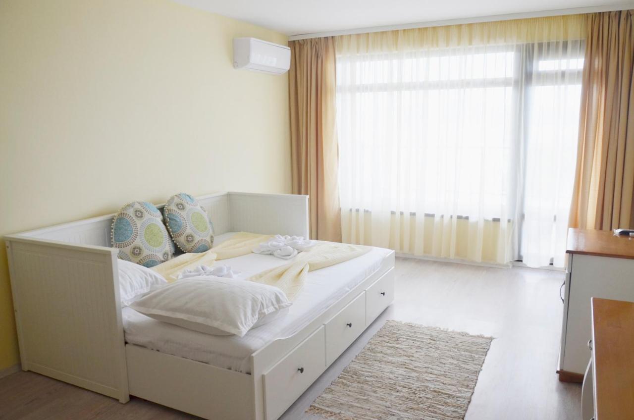 Ashram Hotel Primorszko Kültér fotó