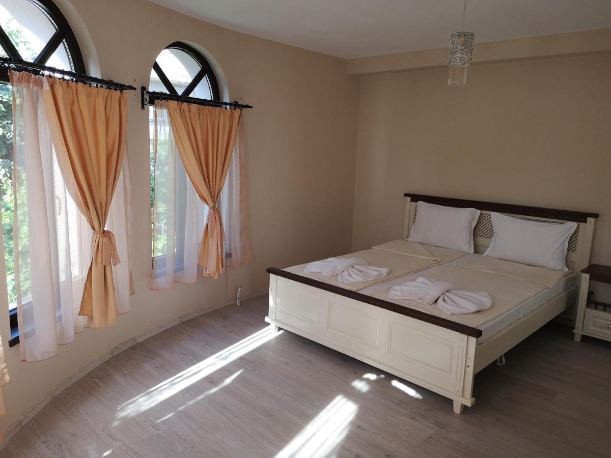Ashram Hotel Primorszko Kültér fotó
