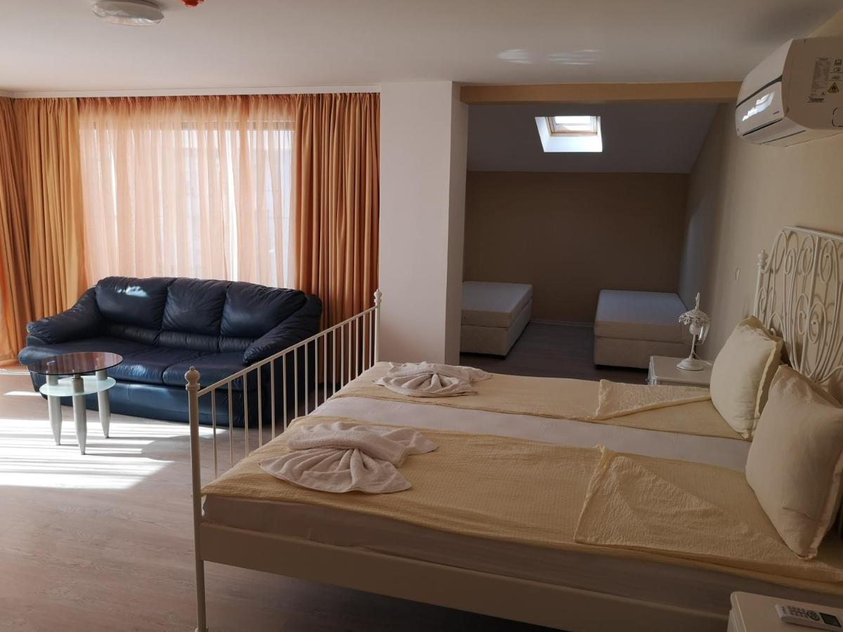Ashram Hotel Primorszko Kültér fotó
