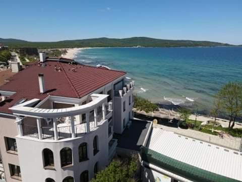 Ashram Hotel Primorszko Kültér fotó